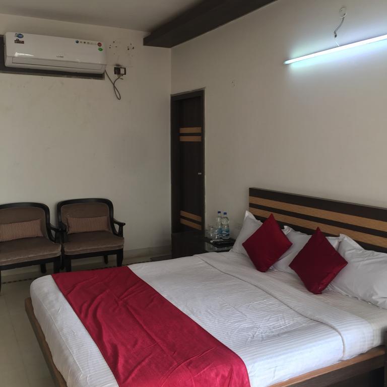Belmont Puri Villa Luaran gambar