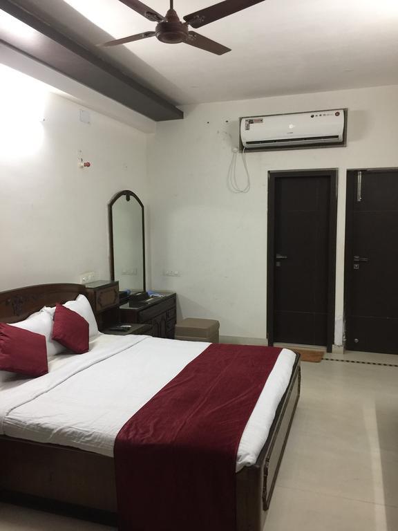 Belmont Puri Villa Luaran gambar
