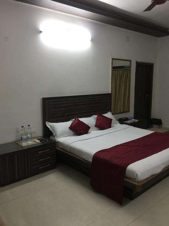 Belmont Puri Villa Luaran gambar