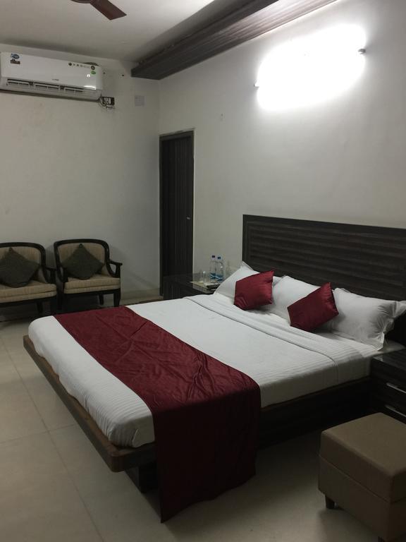 Belmont Puri Villa Luaran gambar